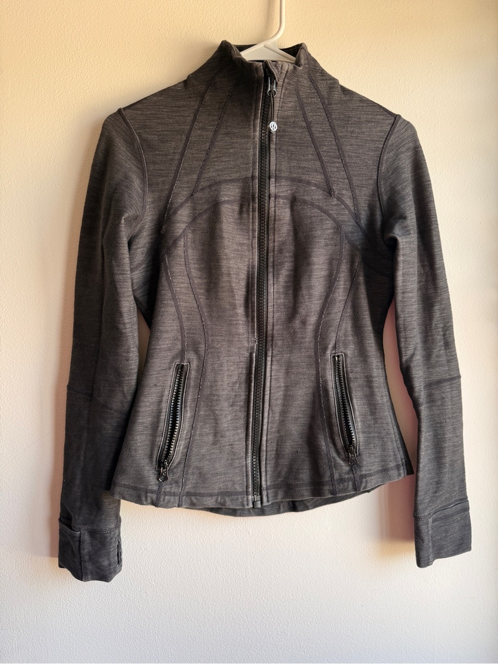 Lululemon Gray Full Zip Athletic Jacket Stand Collar Zip Pockets Size 6